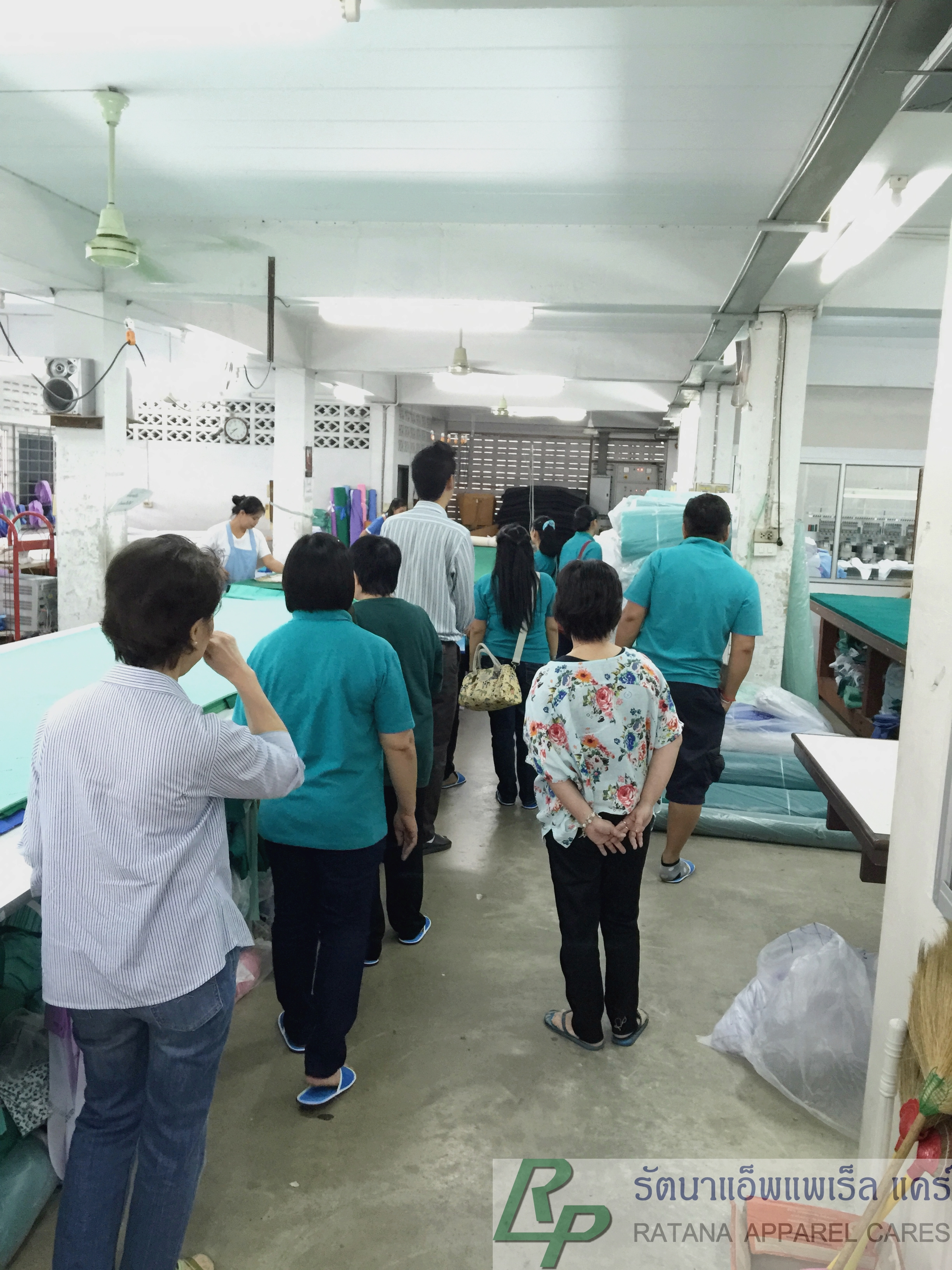 เจ้าหน้าที่โรงพยาบาลมหาราชเชียงใหม่เยี่ยมชมโรงงาน วันที่30กรกฎาคม 2558